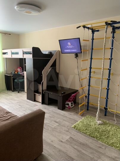 2-к. квартира, 65 м², 8/17 эт.