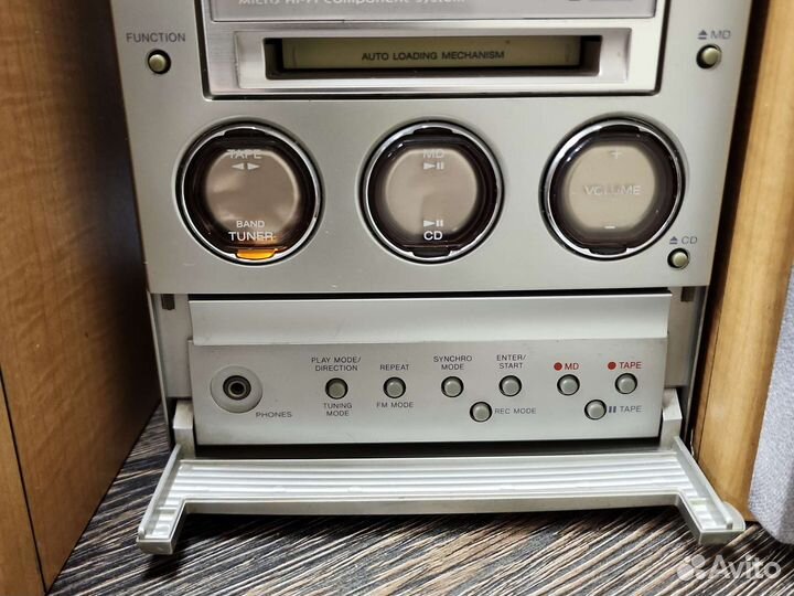 Муз центр кассета, MD, CD Sony cmt-m100md