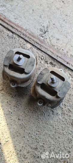 Опора двигателя бмв х5 е70 3л