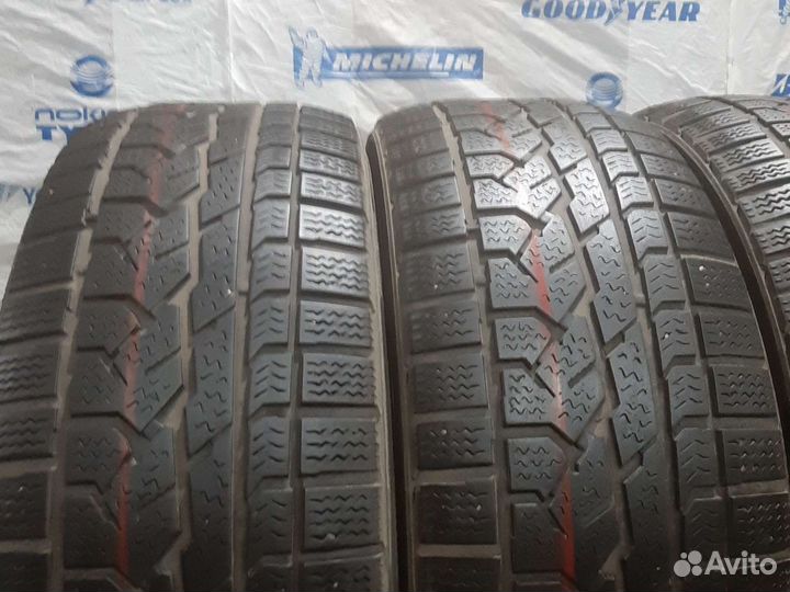Kumho I'Zen RV KC15 235/60 R17 102H