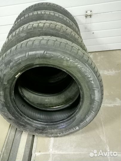 Pirelli Winter Ice Zero 225/65 R17