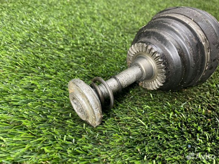 Привод колеса передний правый Bmw X1 E84 N52B30