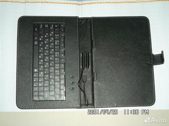Чехол на планшет 9.8 дюйма с клавиатурой