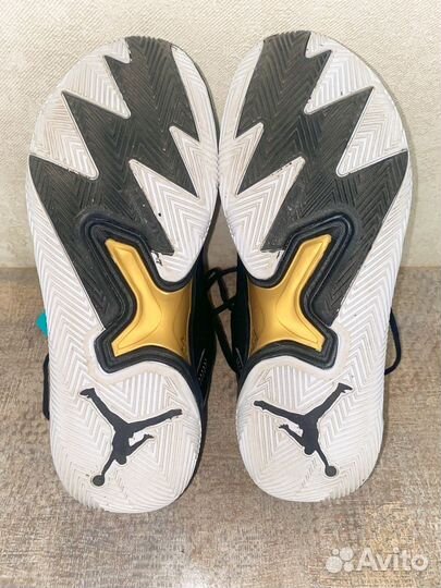 Баскетбольные кроссовки