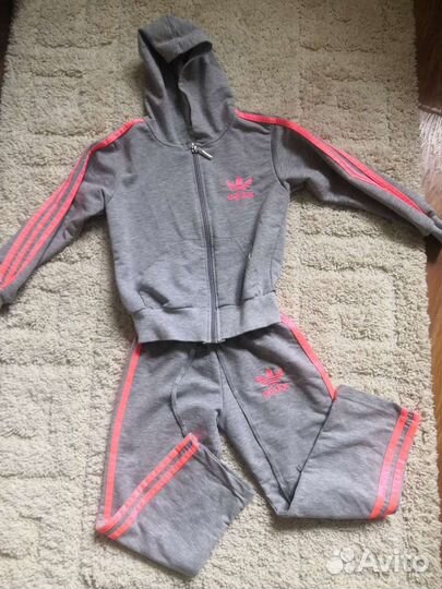 Спортивный костюм adidas для девочек 110-116
