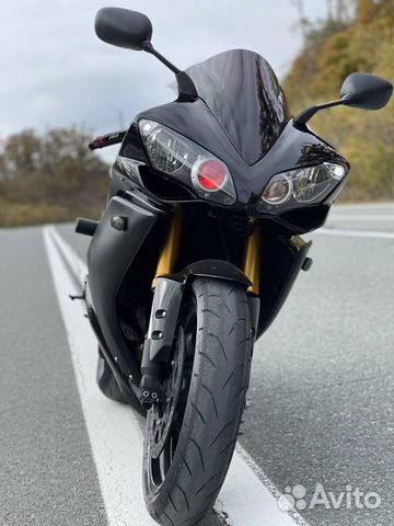 Продам мотоцикл Yamaha R1 купить во Владивостоке  объявление продам