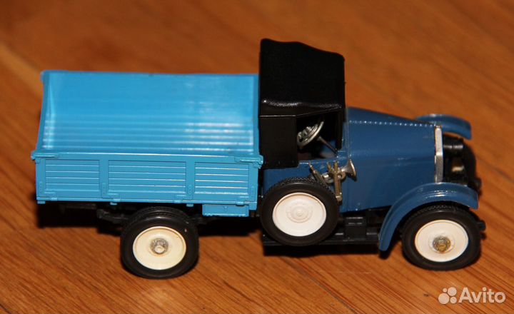 Коллекционная модель автомобиля амо Ф-15