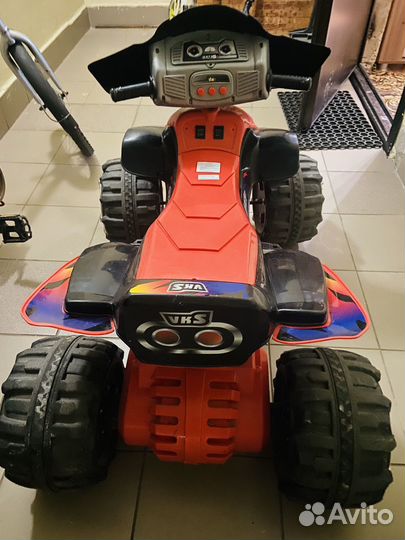 Детский квадроцикл на аккумуляторе