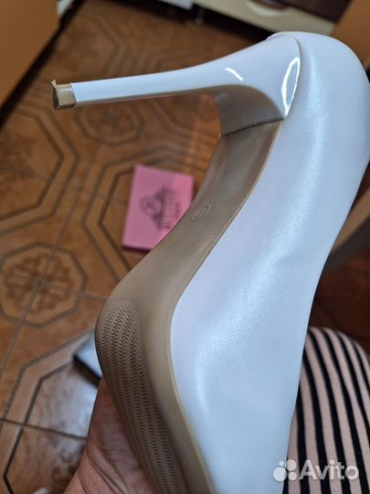 Туфли женские 40 размер белые