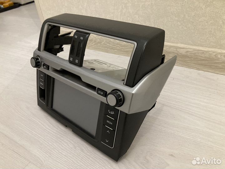 Штатное головное устройство toyota prado 150