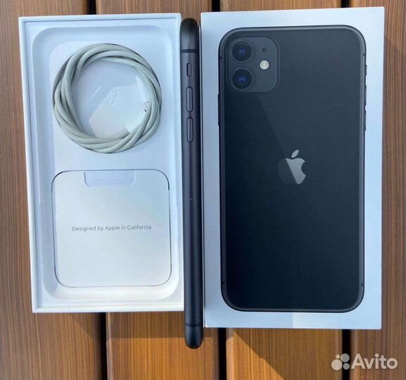 Телефон iPhone 11