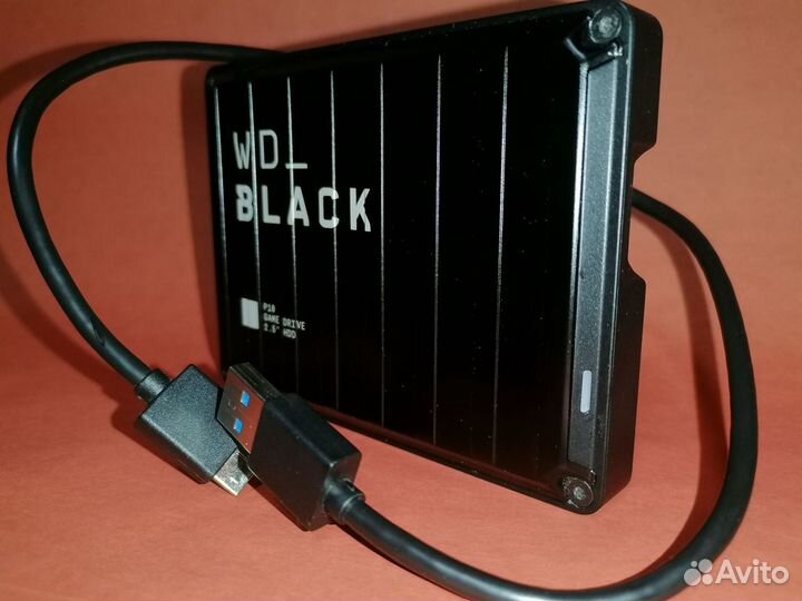 Внешний жесткий диск WD Black P10