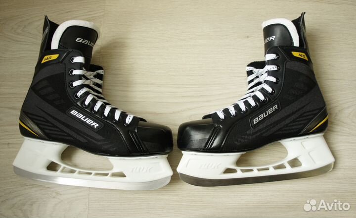 Коньки хоккейные Bauer Supreme 140 9R
