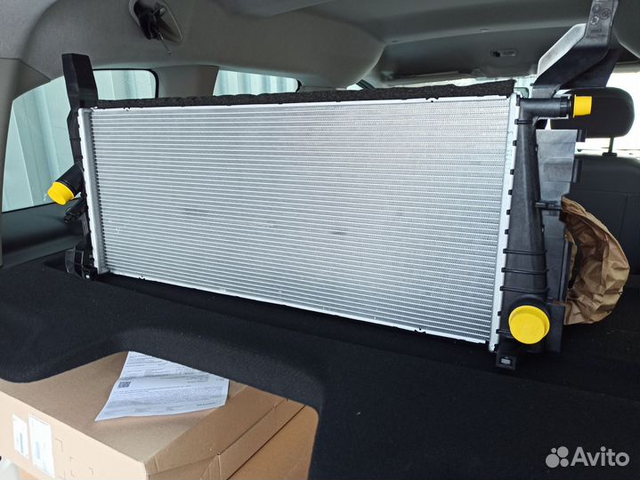 Радиатор охлаждения X1 F48 X2 F39 Mini F56