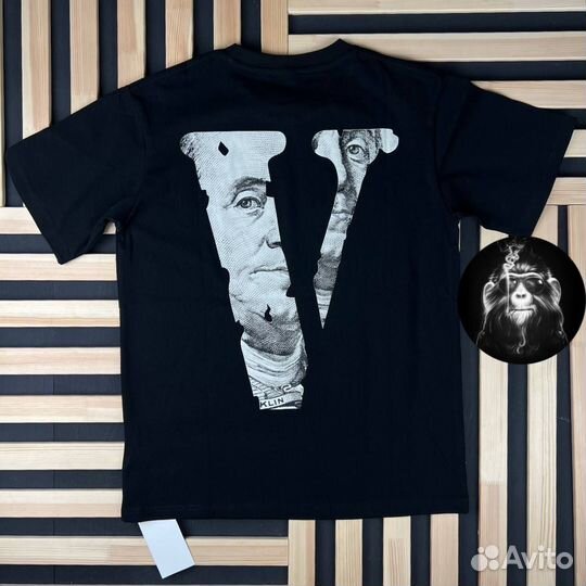 Футболка Vlone