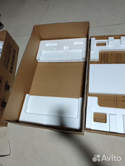 Картонную коробку для фанкойла