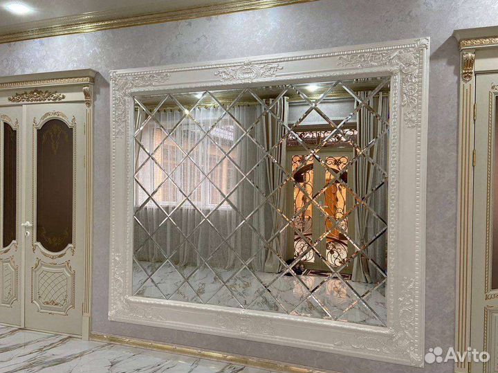 Зеркальное панно