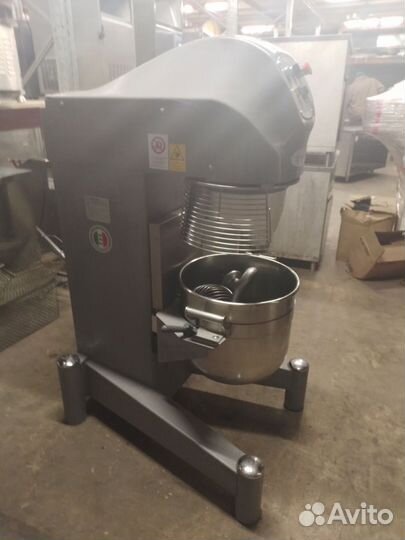 Миксер планетарный