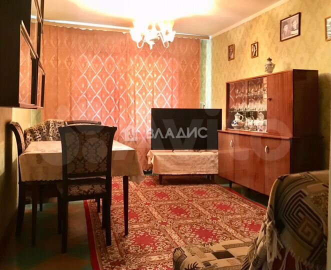 2-к. квартира, 42 м², 2/5 эт.