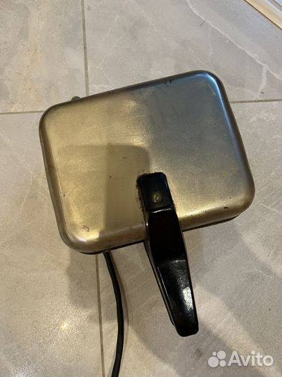 Электрическая вафельница СССР