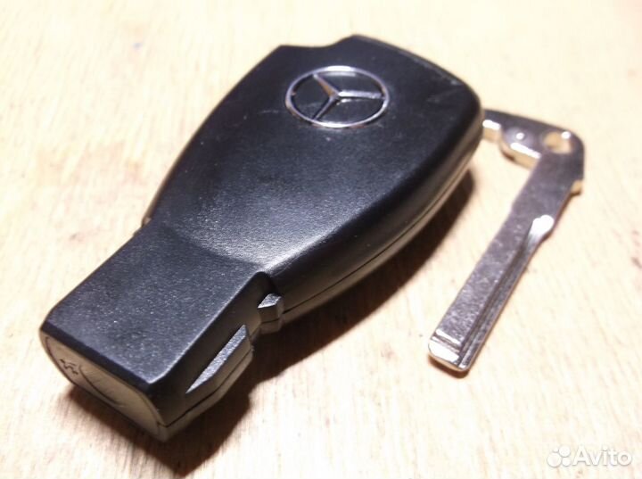233.221.011G Mercedes remote key smart key