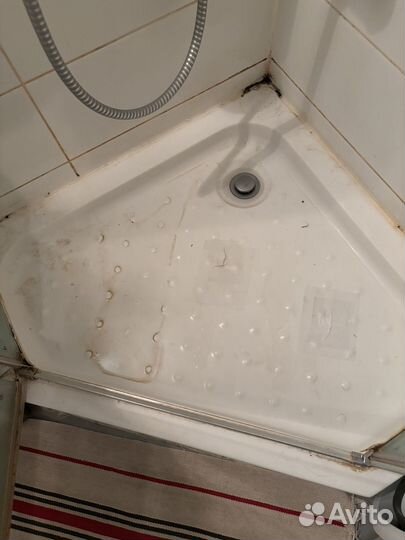 Душевая кабина 80х80 угловая