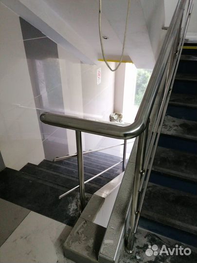 Поручни для лестниц