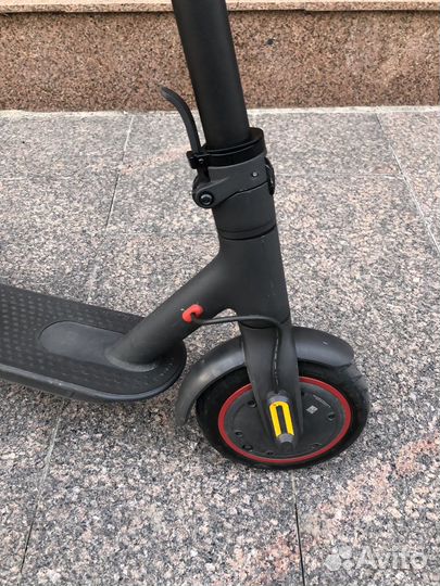 Электросамокат Xiaomi m365 Pro