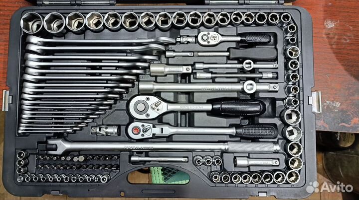 Набор инструментов force 142 предмета 41421R