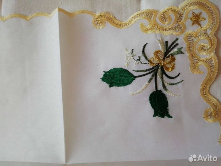 Набор скатерть и салфетки новый в упаковке