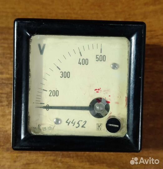 Вольтметр 500В