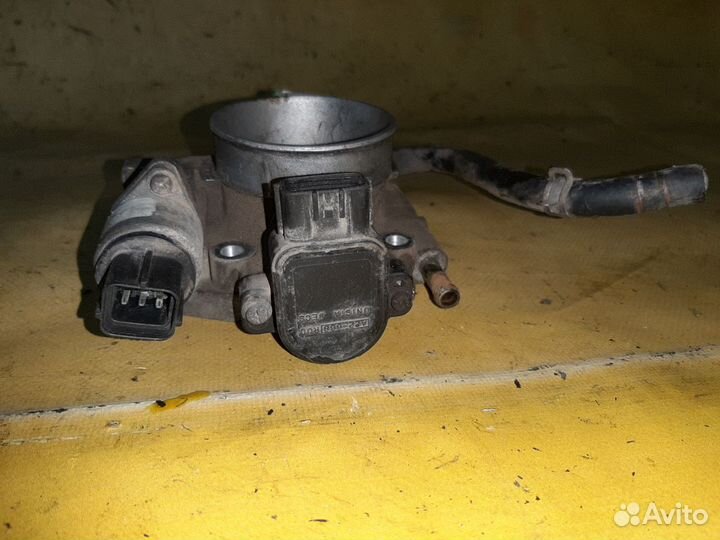 Дроссельная заслонка Subaru Legacy b4 BE5