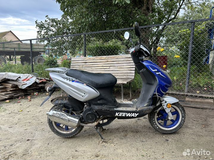 Продам скутер keeway