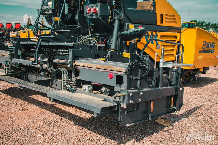 Асфальтобетоноукладчик XCMG RP603, 2023