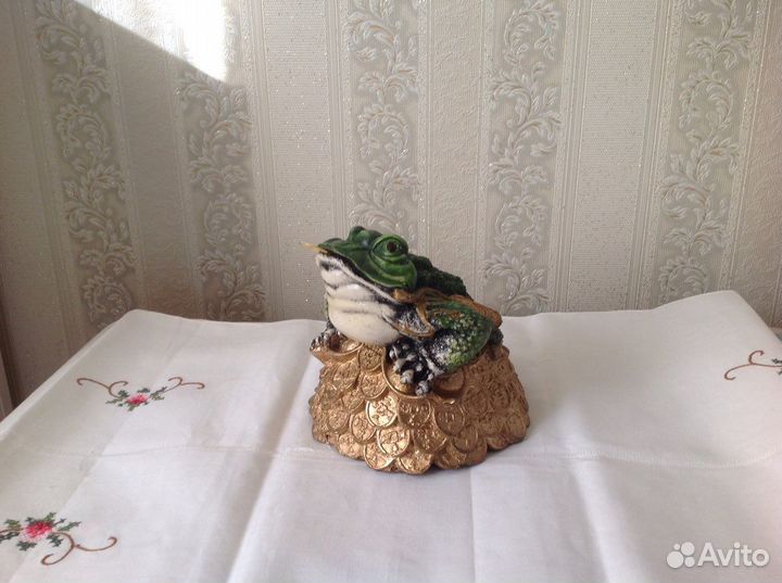 Статуэтка. Денежная лягушка