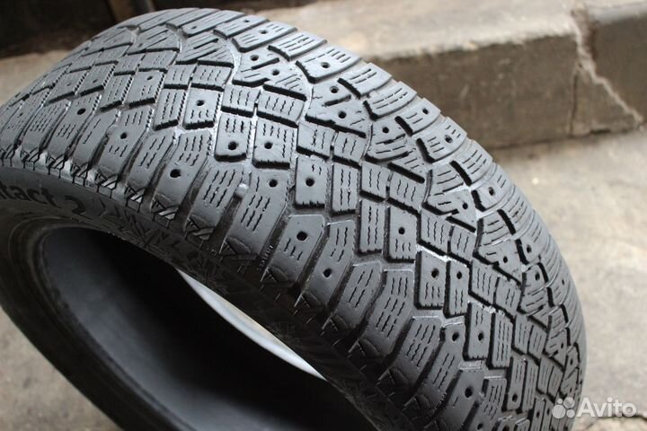 Continental IceContact 2 215/55 R17 98T