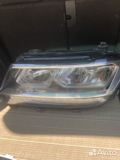 Продам фару левую на volkswagen tiguan