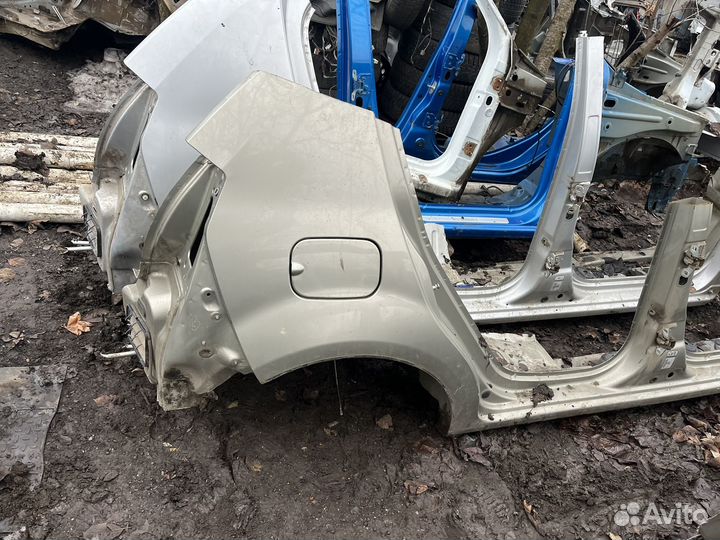 Задняя правая четверти Renault Sandero Step Вэй