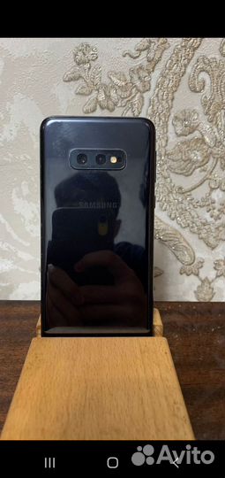 Samsung Galaxy S10e (Snapdragon 855), 6/128 гб