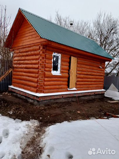 Бригада строителей