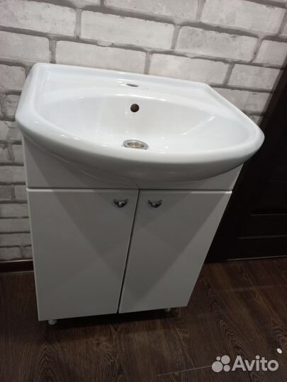 Тумба для ванной,унитаз