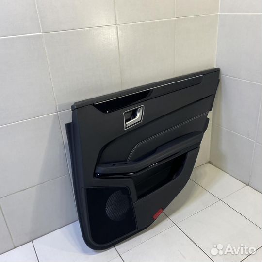 Обшивка двери задней правой Mercedes-Benz E-Class