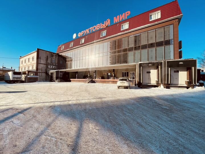 Офис с витражным остеклением, 12 м²