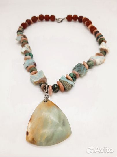Кулон-бусы. Амазонит, ларемар, рудракша