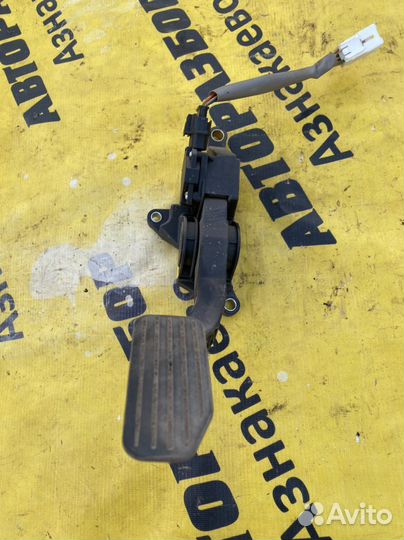 Педаль газа Chevrolet Aveo T250