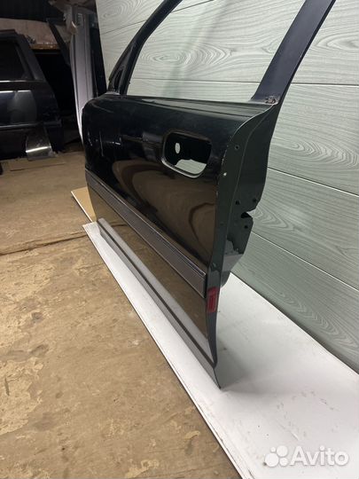 Дверь передняя левая Volvo s80 98-06г