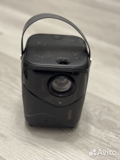 Проектор umiio q1