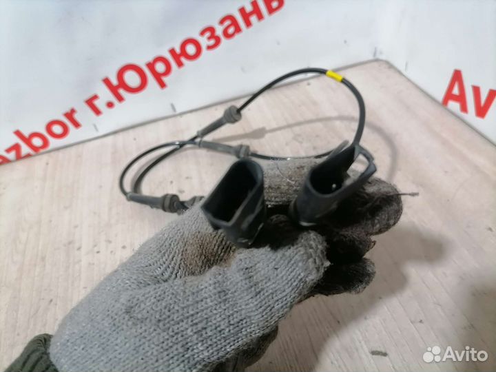 Датчик ABS передний Ford Fiesta mk5