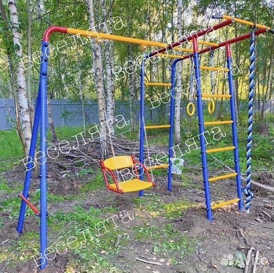 Детская уличная площадка. Игровой комплекс