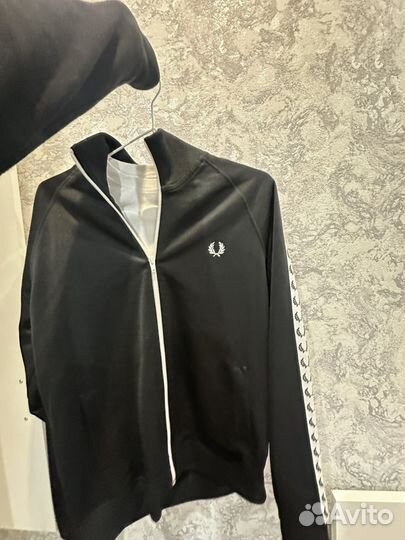 Fred perry олимпийка с лампасами